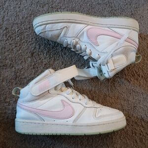 Nike Court Borough Mid 2 (GS) Girls White/Pink CD7782 111 Size 5Y PRE-OWNED